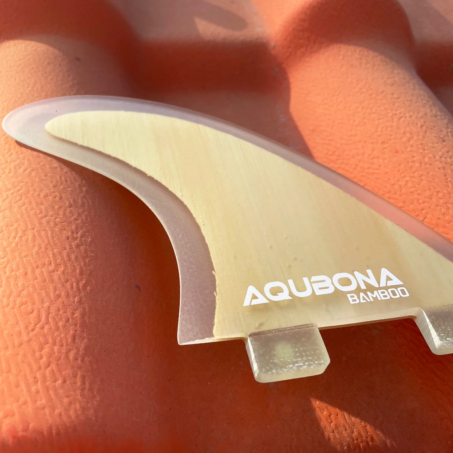 AQUBONA surf fins in glass and bamboo vibe